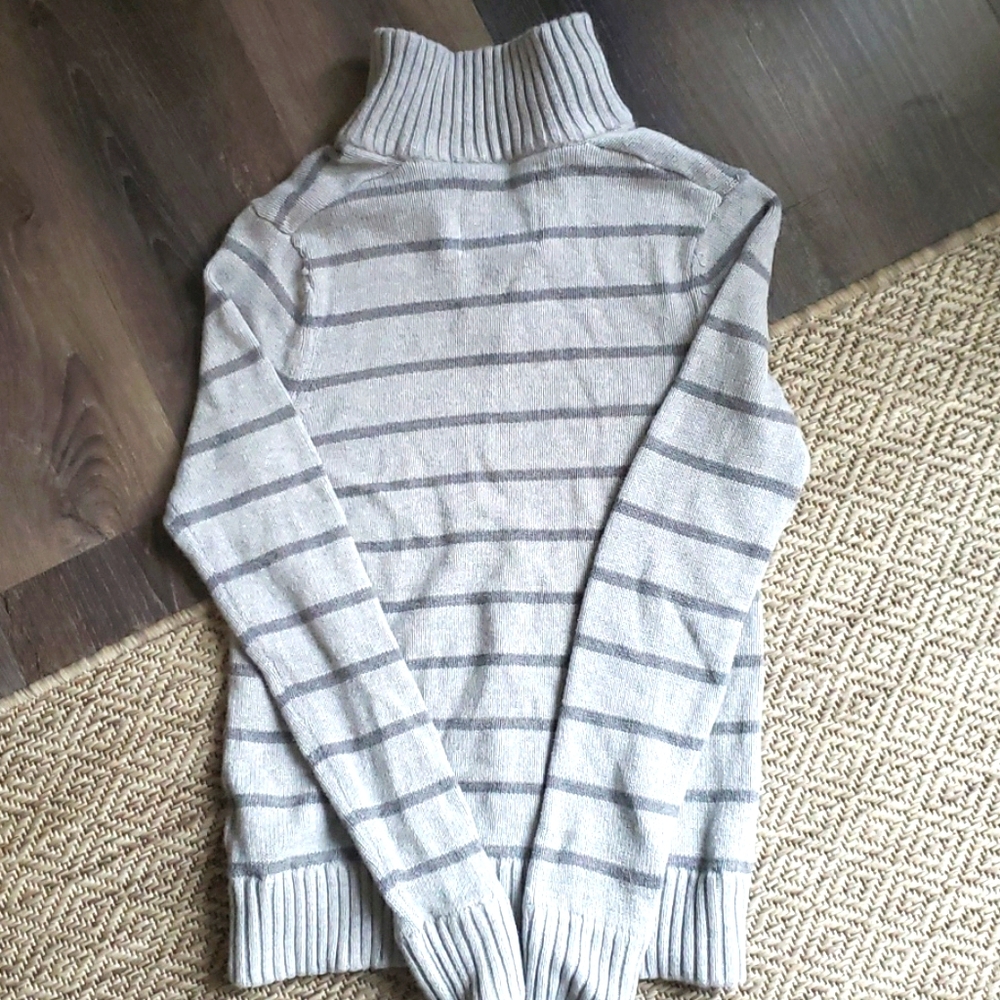 Sweater - Picture 3 of 3